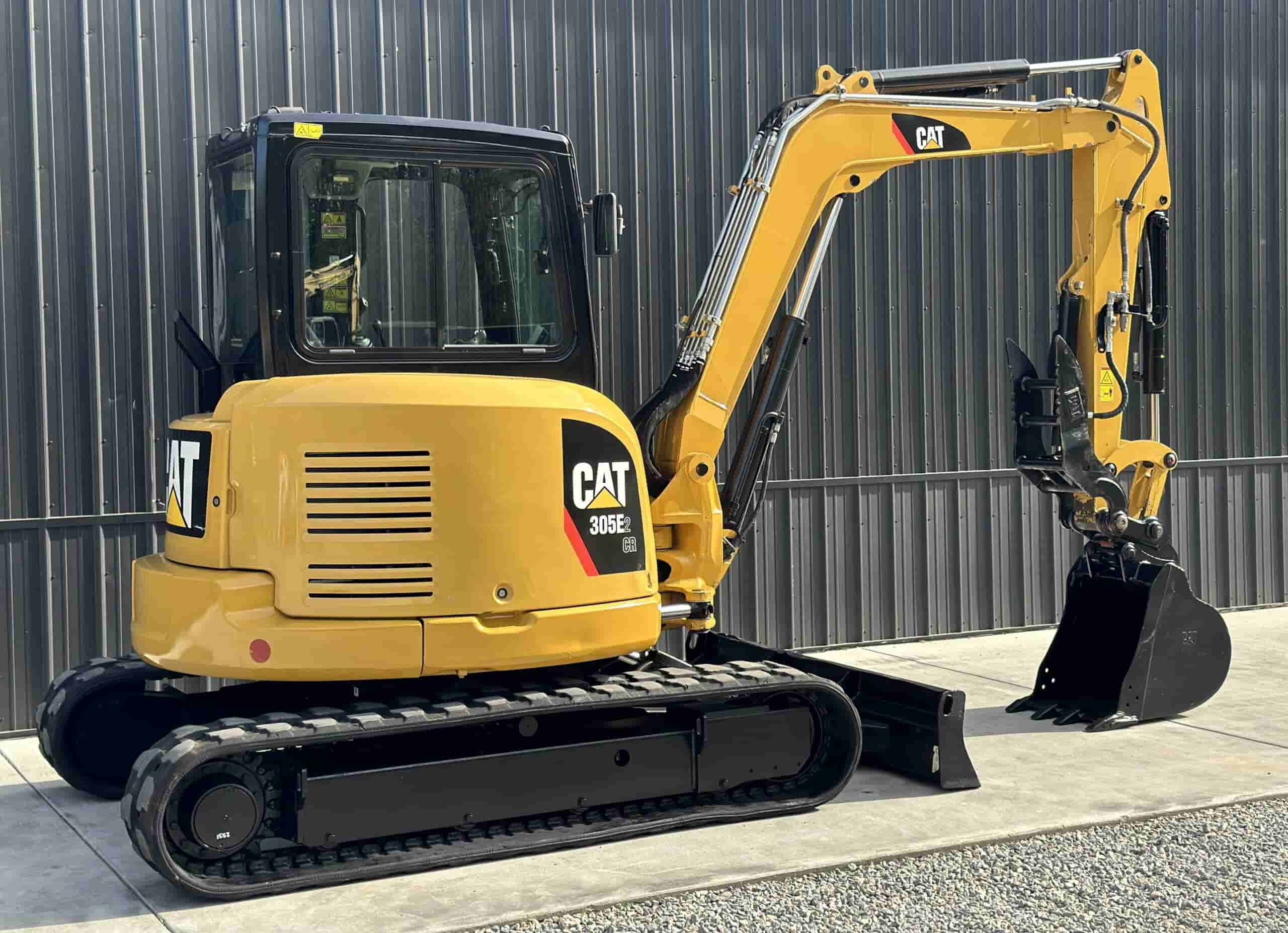 2017 CAT 305E2
